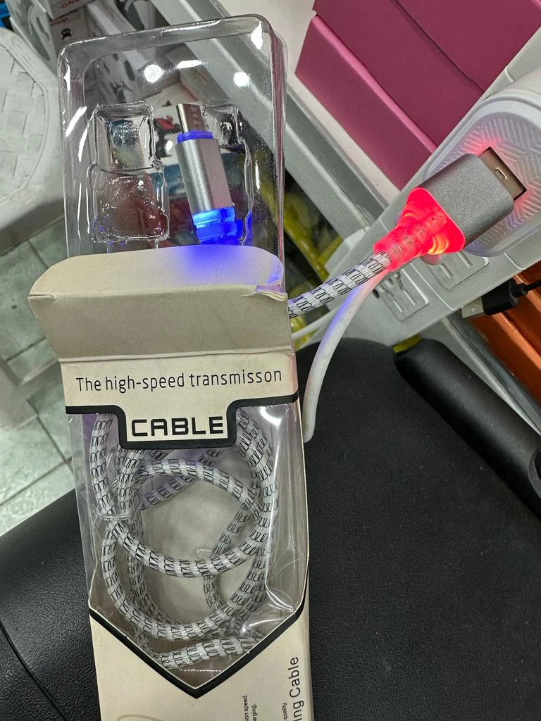Cable micro usb con luz carga rapida y data caja
