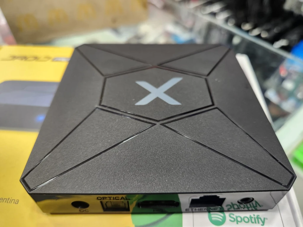 Transforma tu TV convencional en una Smart TV de última generación con el Droid Box Pro 4K/optica de Xview