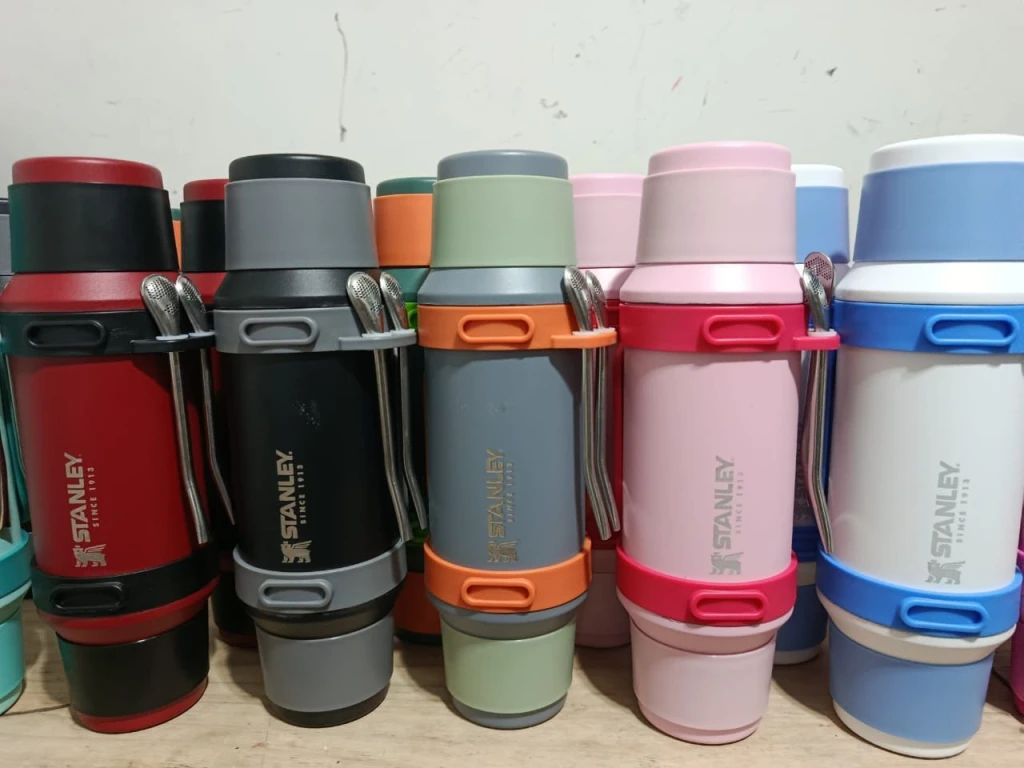 Termo stenly con 2 mate,2 bombilla 1000ml lu-4317 colores